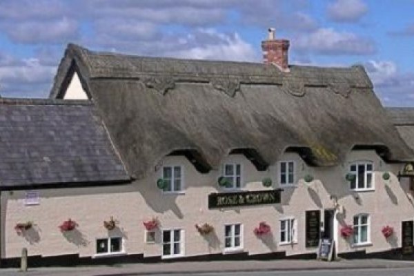 The Rose and Crown, Main Street